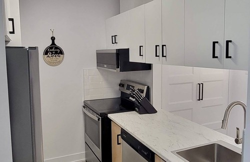 Beaupre Apartment | MONTSKI | Luxurious 〽️ condo