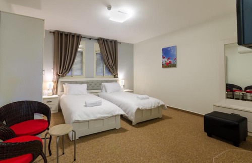 Majdal al-Shams Hotel | Moon Cnter