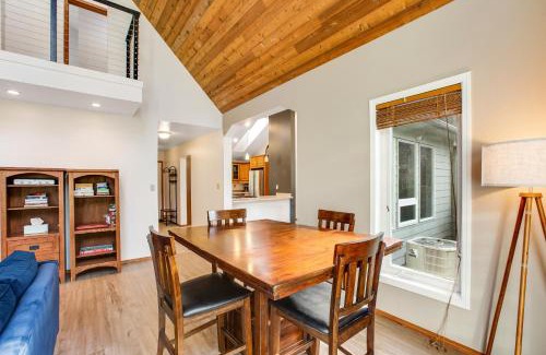 Jordan Road-Canyon Creek House | Moonlight House