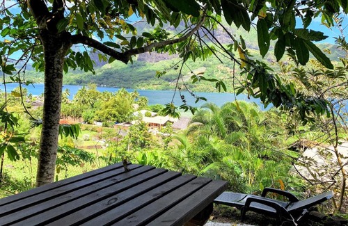 Cook's Bay Apartment | MOOREA - PaoPao Cottage