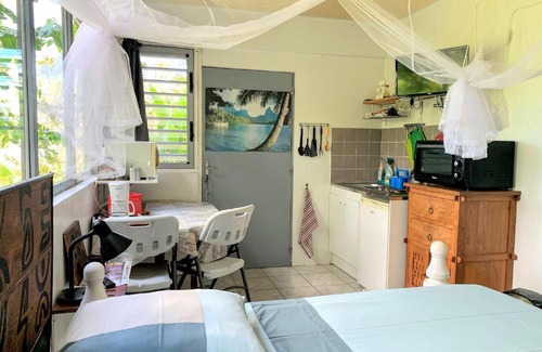 Cook's Bay Apartment | MOOREA - PaoPao Cottage