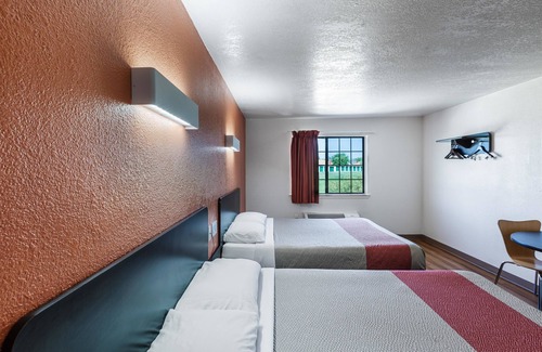 Bedford Hotel | Motel 6 Bedford, TX - Fort Worth