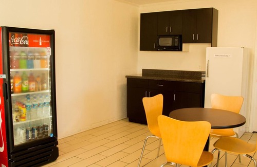 Cookeville Hotel | Motel 6 Cookeville, TN