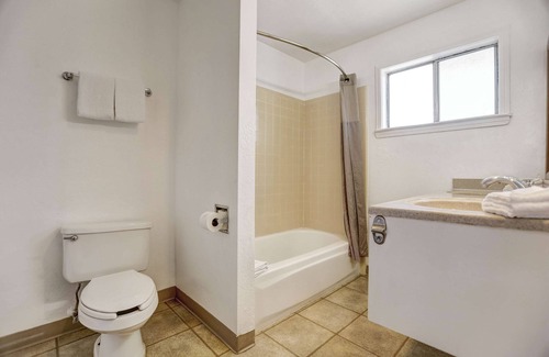 Fort Bragg Hotel | Motel 6 Fort Bragg, CA