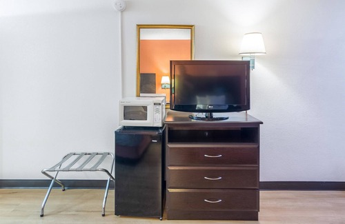 Groton Hotel | Motel 6 Groton, CT—Casinos Nearby