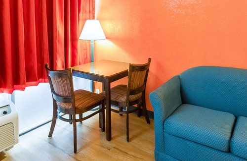 Groton Hotel | Motel 6 Groton, CT—Casinos Nearby