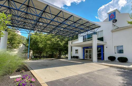 King of Prussia Hotel | Motel 6 King Of Prussia PA