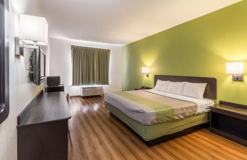 North Richland Hills Hotel | Motel 6-North Richland Hills, TX - NE Fort Worth