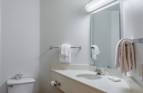 Redmond Hotel | Motel 6 Redmond, OR