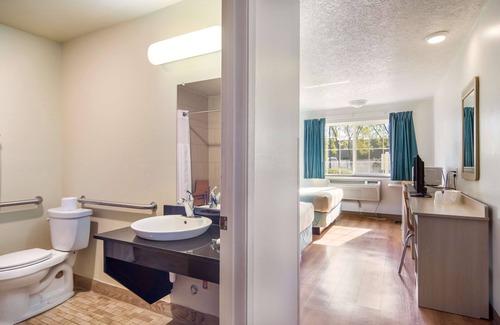 The Dalles Hotel | Motel 6 The Dalles, OR