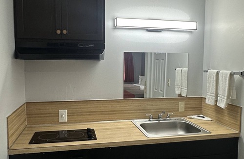 Winnie Hotel | Motel 6 Winnie, TX