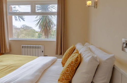 Killarney House | Motel ∙ 8 guests