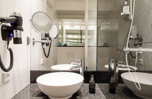 Nieuwmarkt en Lastage Hotel | Motel One Amsterdam - Waterlooplein
