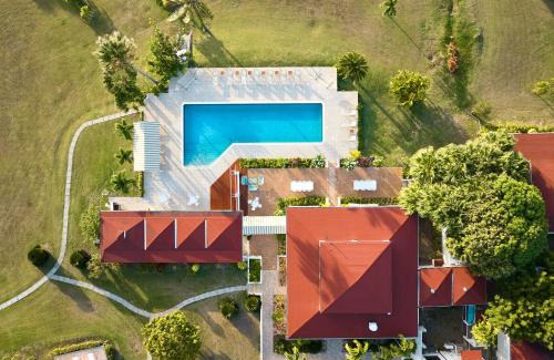Newcastle Hotel | Mount Nevis Hotel