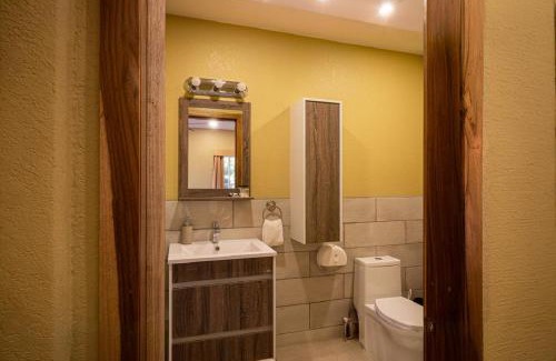 Half Moon Bay Hotel | Mr. Tucan Hotel