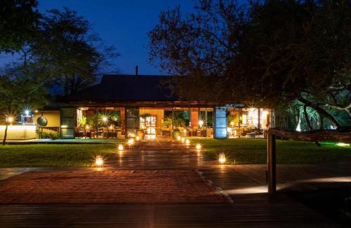 Livingstone Cabin | Mukwa River Lodge