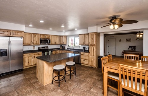 Lake Havasu City House | Multi-Family, Lakeview: Ample RV/Boat Parking, Pet Friendly, Abundant Amenities