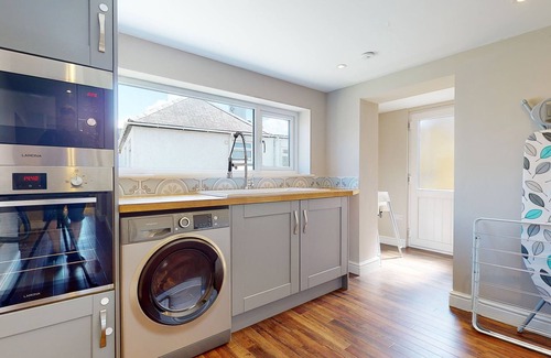Nefyn Cottage | MURMUR Y MOR, family friendly, luxury holiday cottage in Nefyn