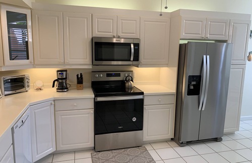 Naples Condo | Must see! Falling Waters, Naples, Florida. 500.00 Jan 2026 discount when booked
