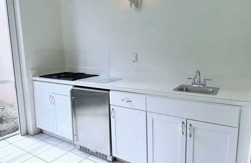 Naples Condo | Must see! Falling Waters, Naples, Florida. 500.00 Jan 2026 discount when booked