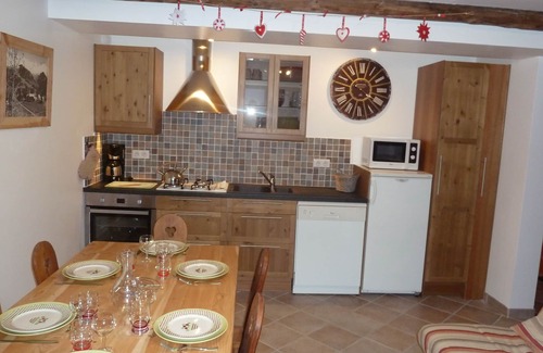 Valmeinier Apartment | My little cottage: cottage 4-6 people 200m from the ski slopes