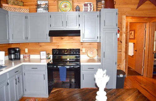 Townsend Cabin | “Mystical Moose” Log Cabin