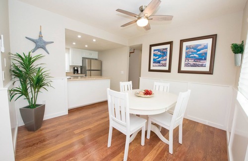 Mission Beach House | N. Misson best location, 4th house from Ocean, Deck View, AC steps to everything