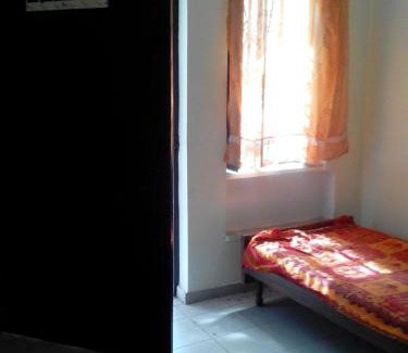 Sanganer House | Nadya Homestay For Female & family