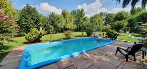 Tristan Suarez House | Nagual B&B - Airport Shuttle