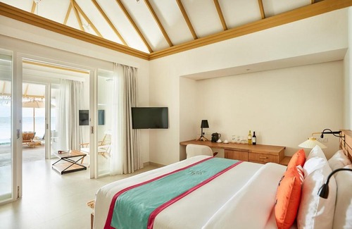 Vommuli Resort | Naha Resort Maldives