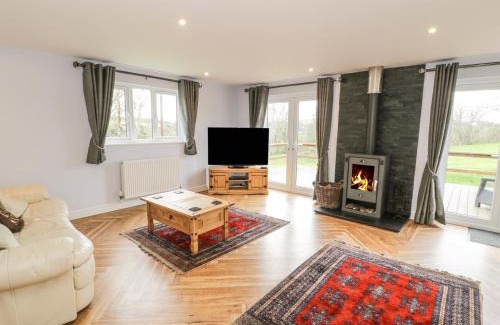Garn Fadryn House | Nant Y Felin Lodge