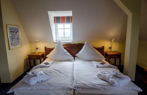 Oberwiesenthal Hotel | Naturhotel Sachsenbaude Oberwiesenthal - Indoor-Pool & Outdoor-Whirlpool
