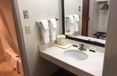 Tuba City Hotel | Navajoland Hotel of Tuba City