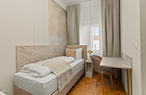 Meidling Hotel | Near Schönbrunn I 1 Min to U6 Niederhofstraße