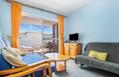 Bahia Calma Apartment | Near the beach with huge terrace, parking and wifi