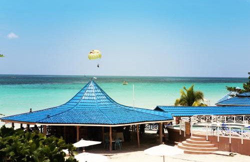 Negril Hotel | Negril Treehouse Resort