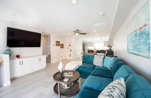 Mission Beach House | NEW 2019- Steps to Ocean- best location in N. Mission Beach- 3bd/3ba