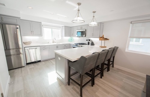 Mission Beach House | NEW 2019- Steps to Ocean- best location in N. Mission Beach- 3bd/3ba