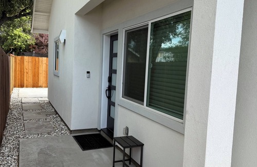 Woodland House | New 2Br2Ba Guest House