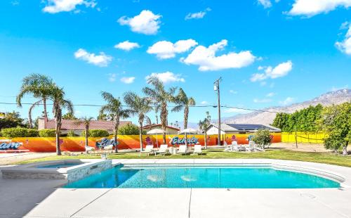 Racquet Club South Villa | New! Dolce Villa - Volleyball, Heated Pool, Spa, Gameroom