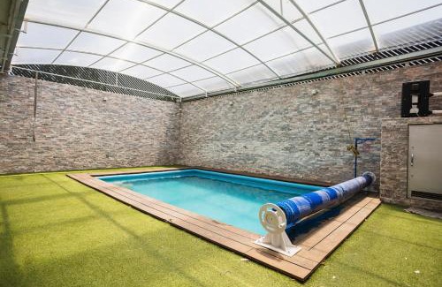 Atlatlahucan House | New Family-Friendly Poolside Escape