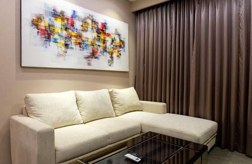 Bintaro Apartment | New Furnished 1BR Lexington Apartment By Travelio