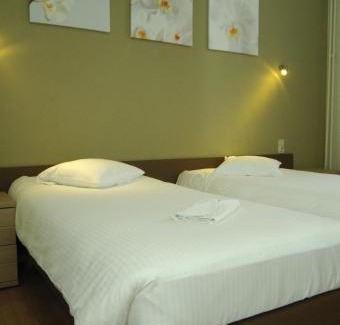 Lives-sur-Meuse Hotel | New Hotel de Lives