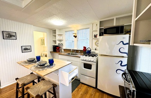 Campground Landing House | New! House&Cottage~Seaside Castaway Compound