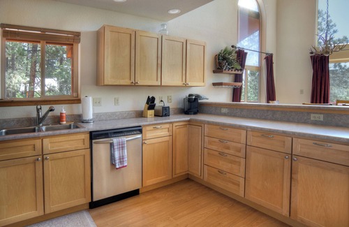 Forest Lakes House | New Listing! Deer Ridge Cabin | Borders BLM | Dog Friendly | Large Deck