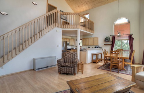 Forest Lakes House | New Listing! Deer Ridge Cabin | Borders BLM | Dog Friendly | Large Deck