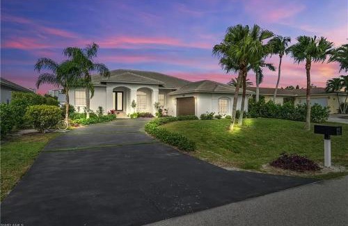 Vanderbilt Beach House | NEW LISTING! Sunshine Retreat!