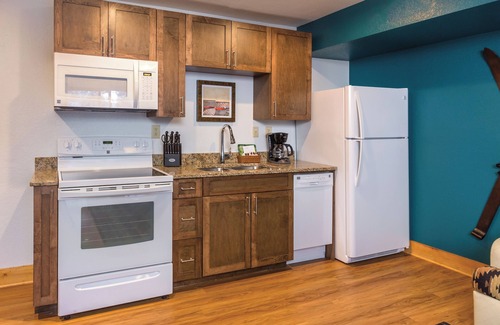 Red River Resort | New Mexico, NM: 1 BR w/Fireplace & WiFi, Ski-In/Ski-Out Resort, Near Red River