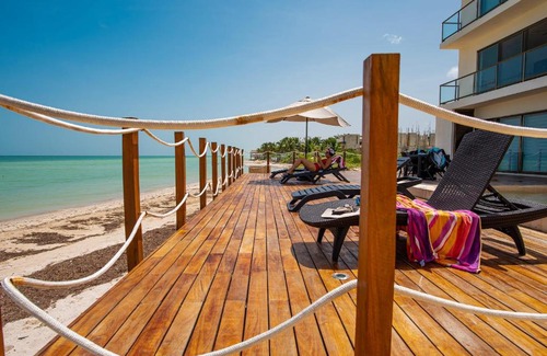 Telchac Puerto House | New Modern 3BR Beachfront Condo in San Benito