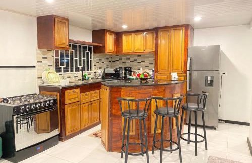 Georgetown Apartment | New Modern Apartment